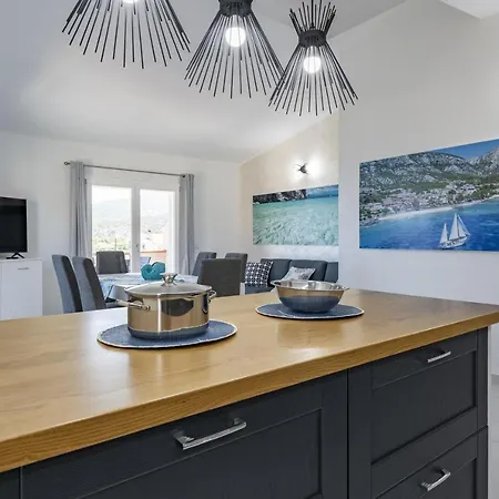 Vista Golfo شقة *